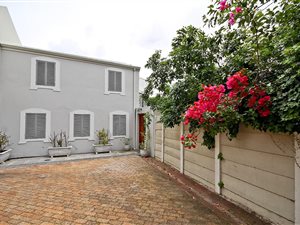 1 Bed Townhouse in Stellenbosch Central