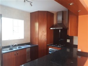 3 Bed Duplex in Olivedale
