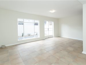 3 Bed Duplex in St Georges Park