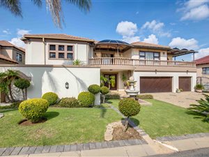 6 Bed House in Savannah Hills