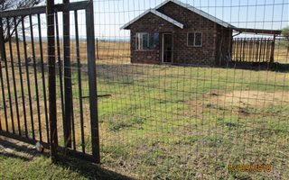 2 Bedroom House in Acaciaville
