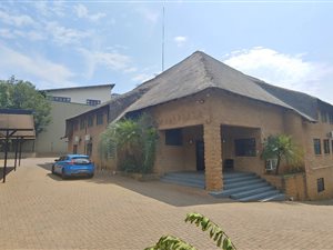 642 m² Commercial space in Melrose Arch