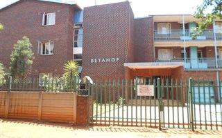 3 Bedroom Apartment in Vanderbijlpark Central