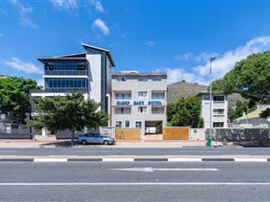 30 Bed Apartment in Green Point