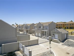 2 Bed Duplex in Brackenfell Central