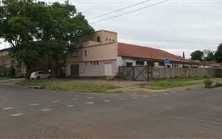 1 m² Commercial space in Daspoort