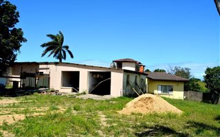 4.5 ha Farm with House in Melville