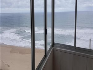 2 Bed Apartment in Doonside