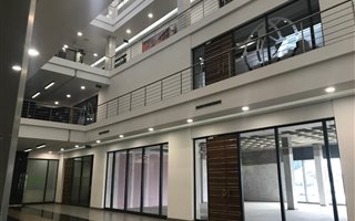 130 m² Office Space in Irene