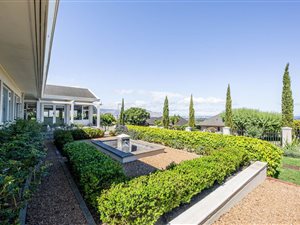 3 Bed House in The Links