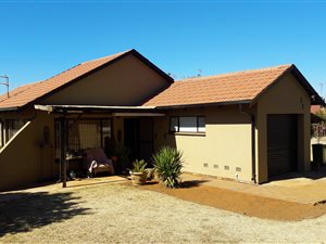 3 Bed House in Mayberry Park
