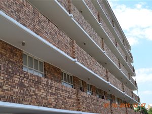 2 Bedroom Flat in Brits Central