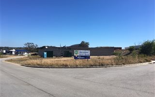 1314 m² Land available in Fairview