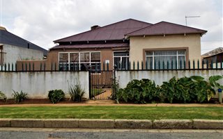 2 Bedroom House in Geduld