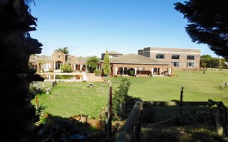 1.1 ha Farm in Morningstar