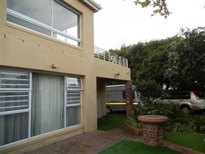 4 Bed House in Onrus