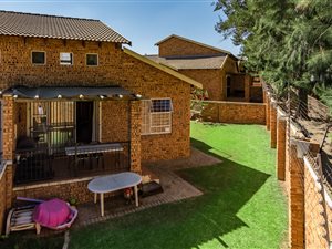 2 Bed Townhouse in Honey Park