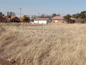 743 m² Land available in Boshof