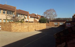 3 Bedroom Townhouse in Middelburg Central