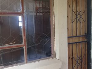 Bachelor apartment in Tembisa