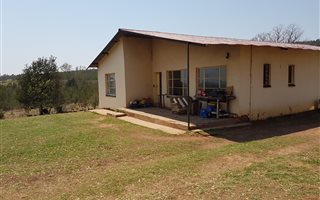 24.6 ha Farm in Magaliesburg