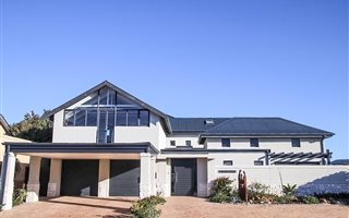 5 Bedroom House in Atlantic Beach