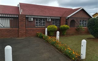 3 Bedroom House in Raisethorpe