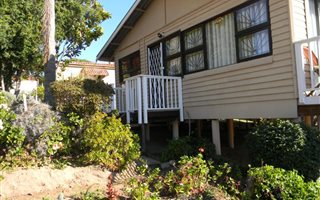 3 Bedroom House in Hornlee