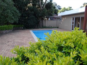 1 Bed Garden Cottage in Savoy Estate