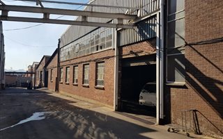 2996 m² Industrial space in Steeledale