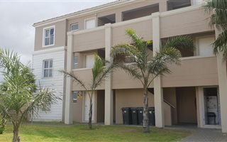 3 Bedroom Apartment in Uitzicht