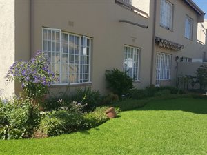 2 Bedroom Townhouse in Bedford Park
