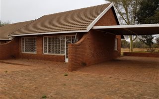 1 Bedroom Garden Cottage in Glen Austin