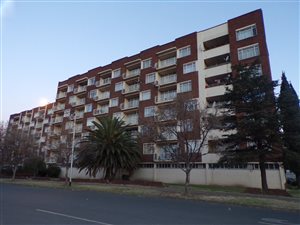 1 Bed Apartment in Vereeniging Central