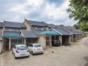 4 Bed Townhouse in Morningside Manor