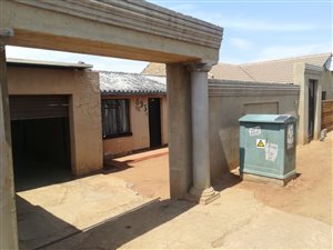 2 Bed House in Zola