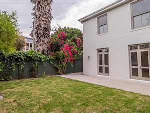 3 Bed Townhouse in Wynberg Upper