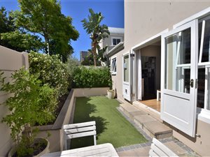 2 Bed House in Harfield Village