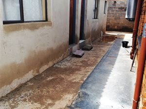 2 Bed House in Vosloorus