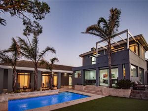 4 Bed House in Sunset Links
