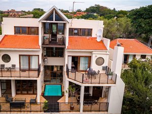 8 Bed House in Wapadrand