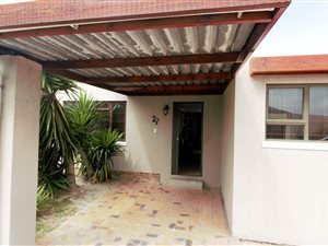 3 Bed House in Bothasig