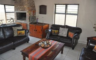 3 Bedroom House in Oakglen