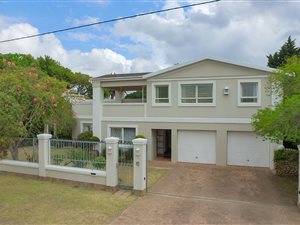 5 Bedroom House in Mill Park