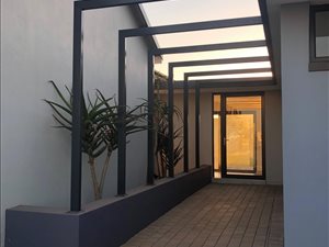 4 Bed House in Midstream Meadows