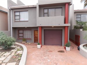 3 Bed Townhouse in Ladybrand
