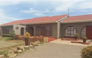 5 Bedroom House in Laurie Dashwood Park