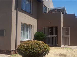 2 Bed Townhouse in Beyers Park