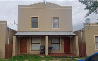 2 Bedroom House in Bardale Village
