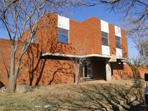 1404 m² Commercial space in Hamilton